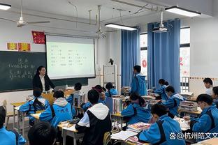 马龙：上半场我们打得很糟 下半场我们打得更努力